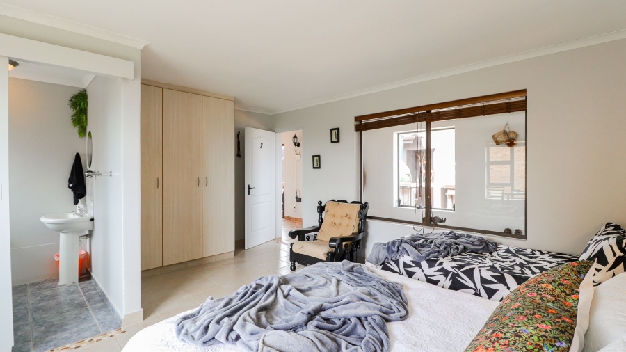  Bedroom Property for Sale in Dana Bay Western Cape